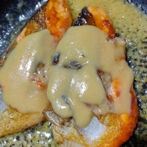 鮭の味噌マヨソテー